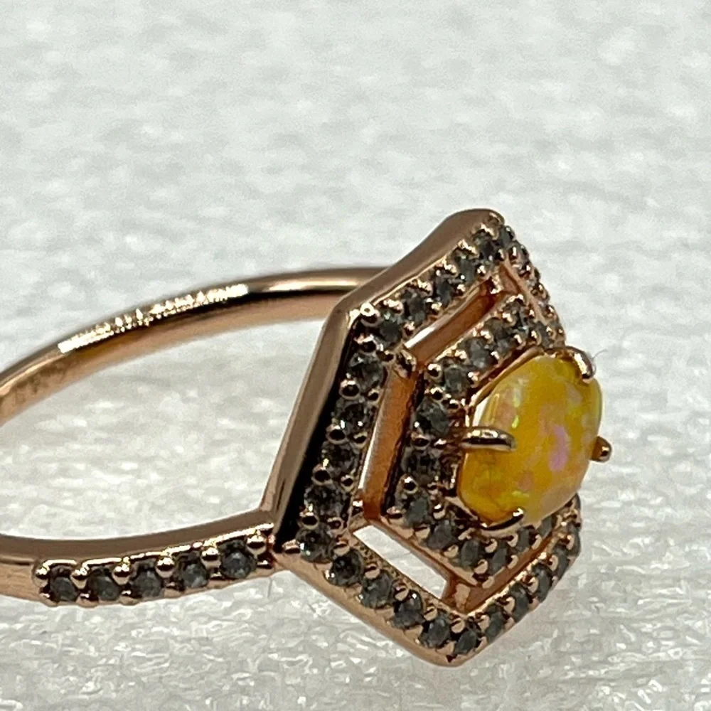 OCTOBER Ring Bomb Party, Size 9 RBP5499 Rose Gold Plated Yellow Opal